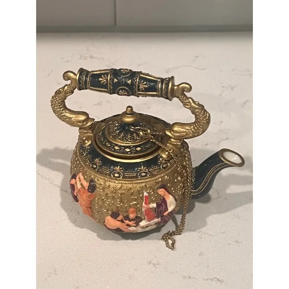Nini vienna miniature